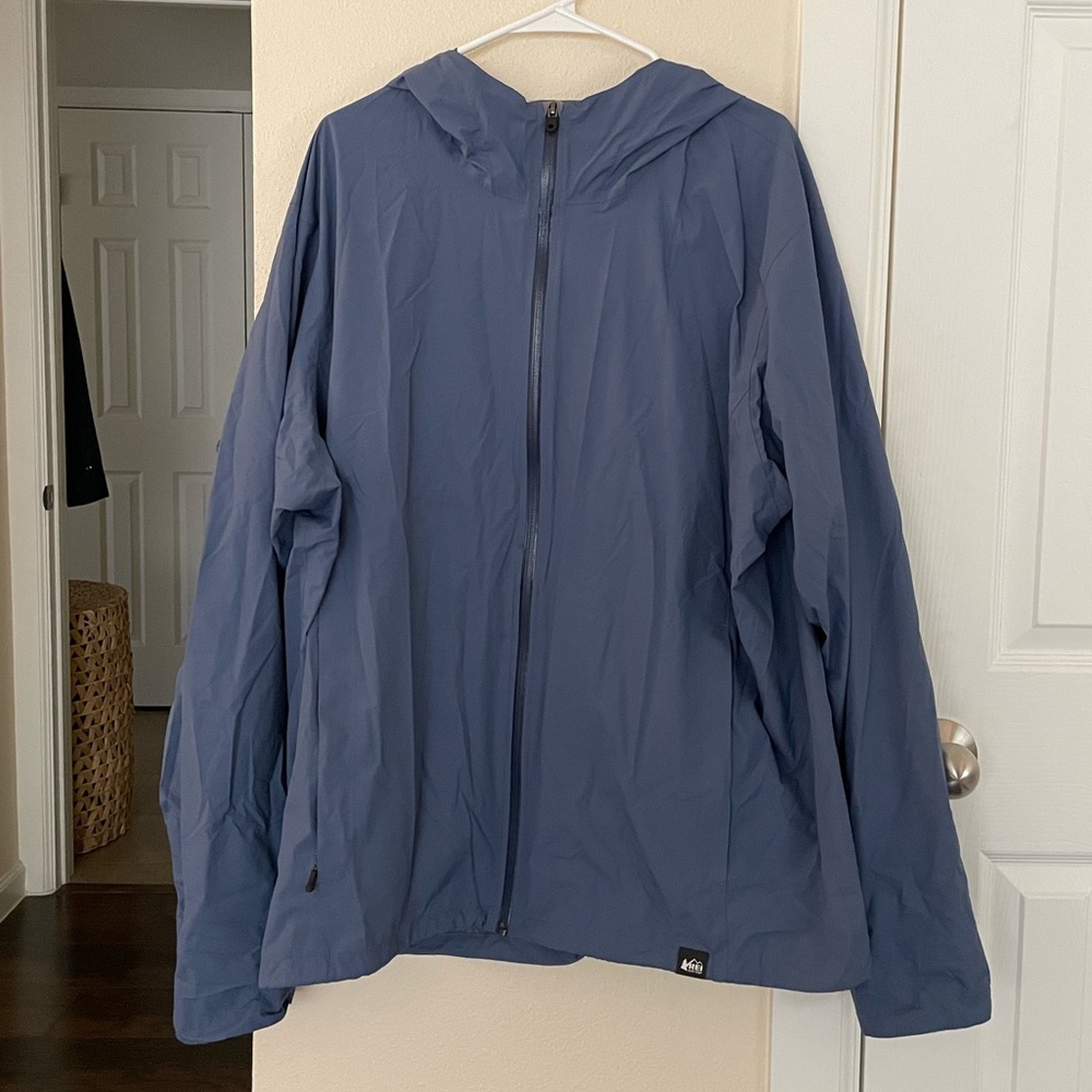 REI men co.op rain coat